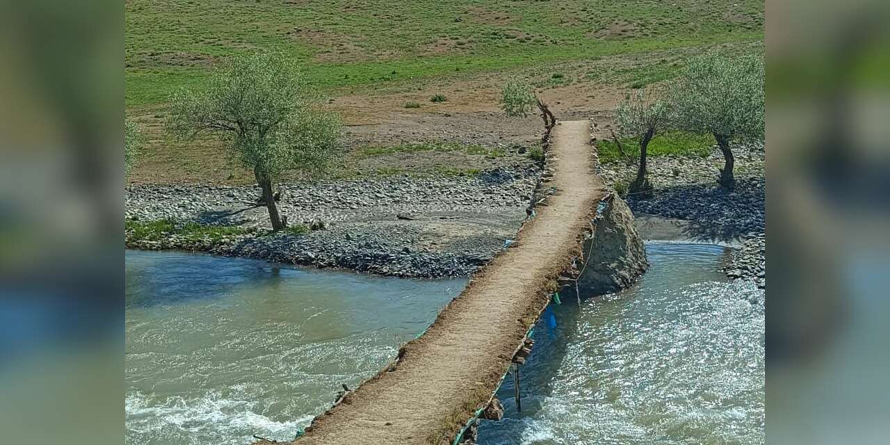 Şırnak’ın Komşu İlinde Göçerler Ücretli Köprüden Geçiyor