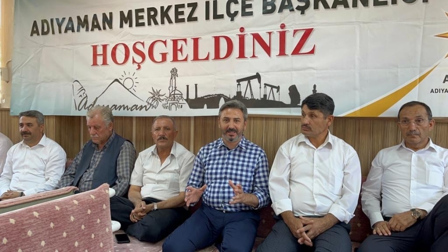 “Yüz yüze 100 gün” programında köylülerle bir araya geliniyor