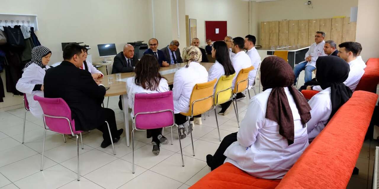 Şırnak’ta Eğitim İçin Sahada: Müdür Cırıt’tan Okul Ziyareti