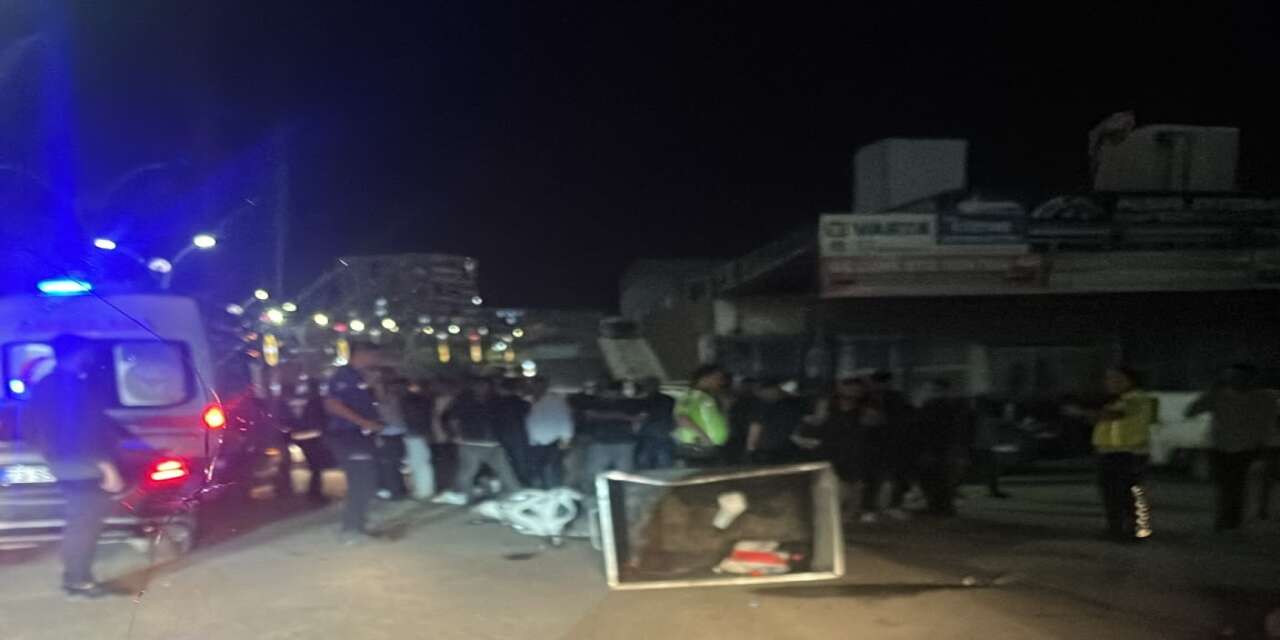 Cizre’de motosiklet çöp konteynırına çarptı: 1 yaralı