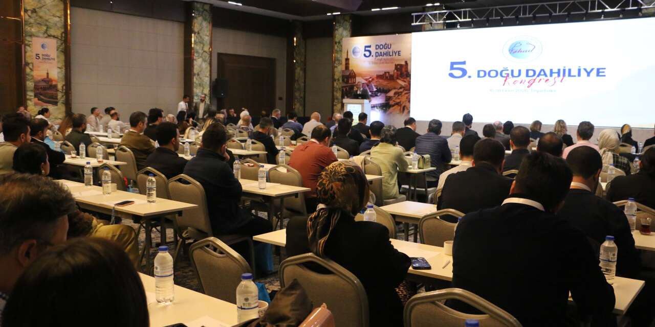 Tıbbın dev isimleri Diyarbakır'da buluştu