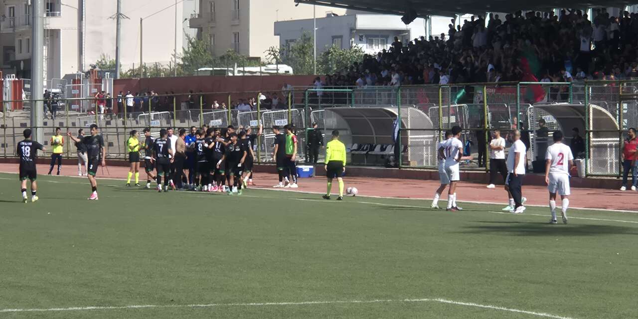 Cizrespor Lige gollerle başladı