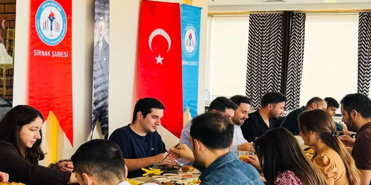 Şırnak Eğitim Gücü Sen Üyeleri Kahvaltıda Buluştu