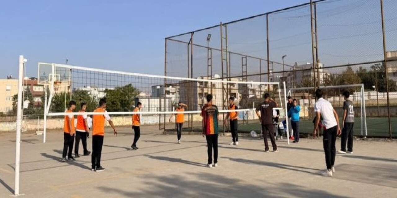 Silopi’de Cumhuriyet Bayramı İçin Voleybol Heyecanı