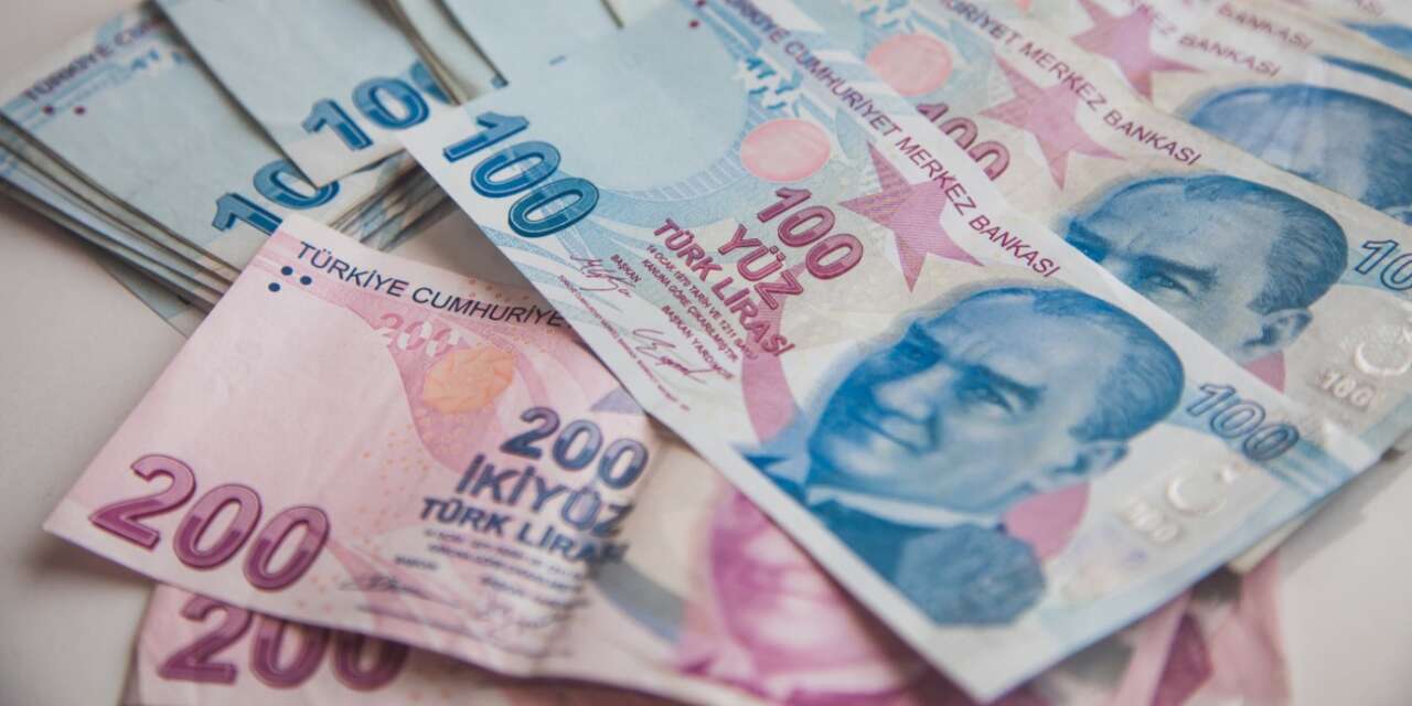 Emeklilere Ek Zam Gündemde: 65 Yaş Üstüne Farklı Ödeme Formülü