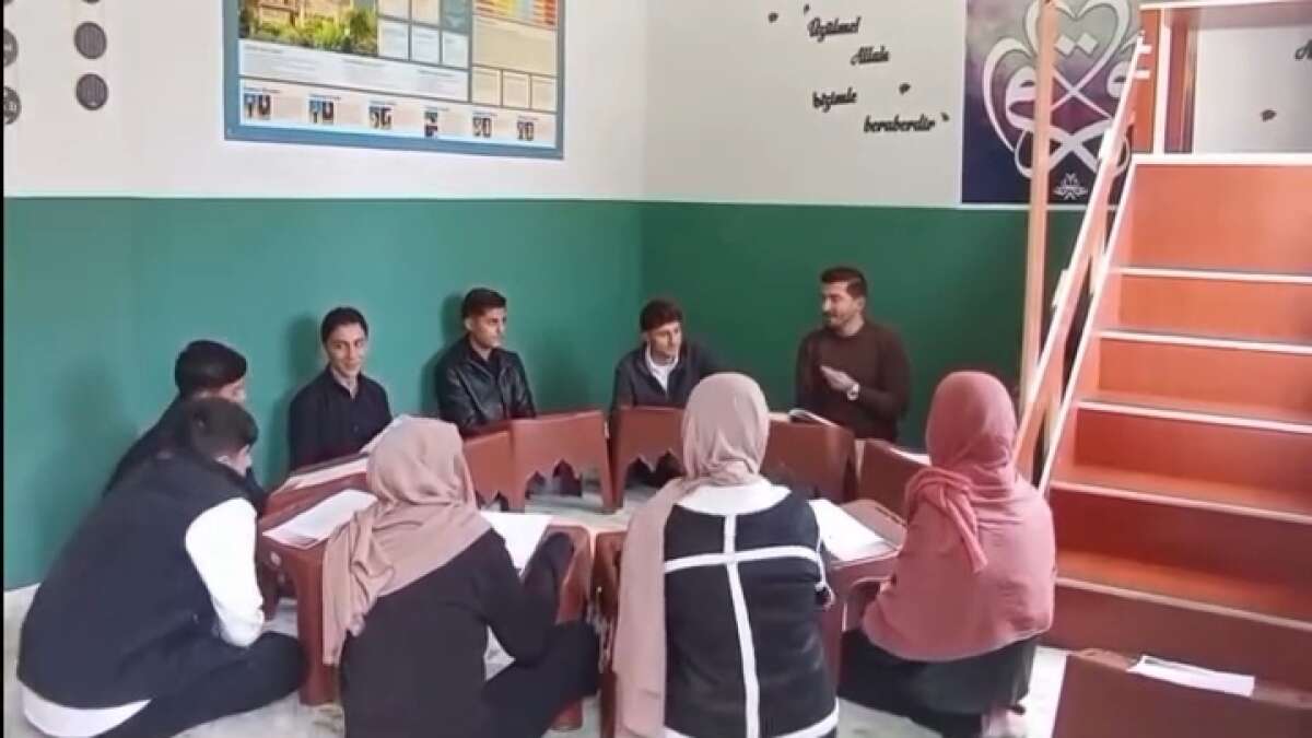 Şırnak’ta "Peygamberimizin Sözü Hayatımda İzi" Projesi Etkinliği