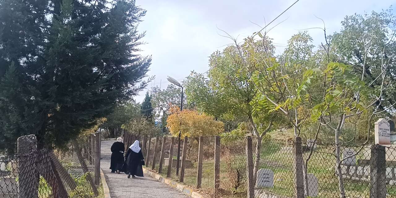 Şırnak’ta Büyük Mezarlık ve Mahallelerde Sokak Lambaları Yanmadığı İddiası