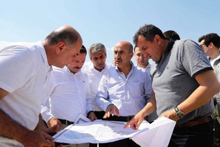 Mardin’de yol çalışmaları devam ediyor