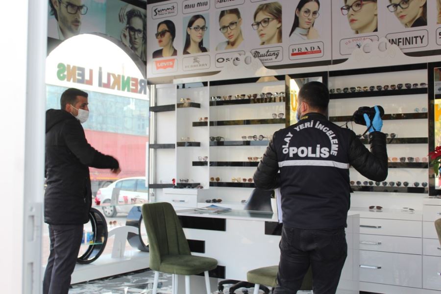 Kızıltepe’de kadınlar boş mısır koçanını yakacak olarak kullanıyor