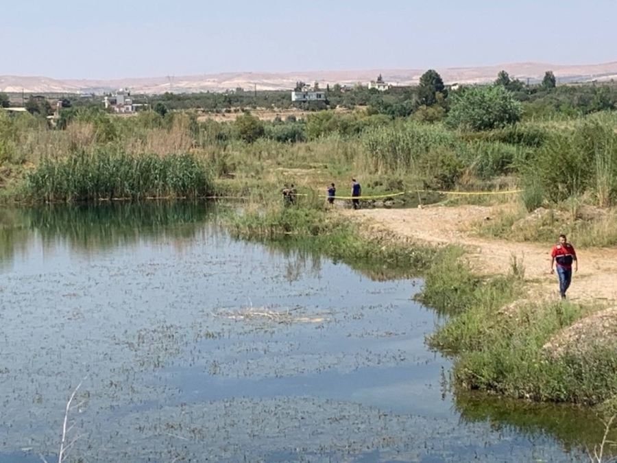  Fırat Nehri'nde 2 Genç Kayboldu  