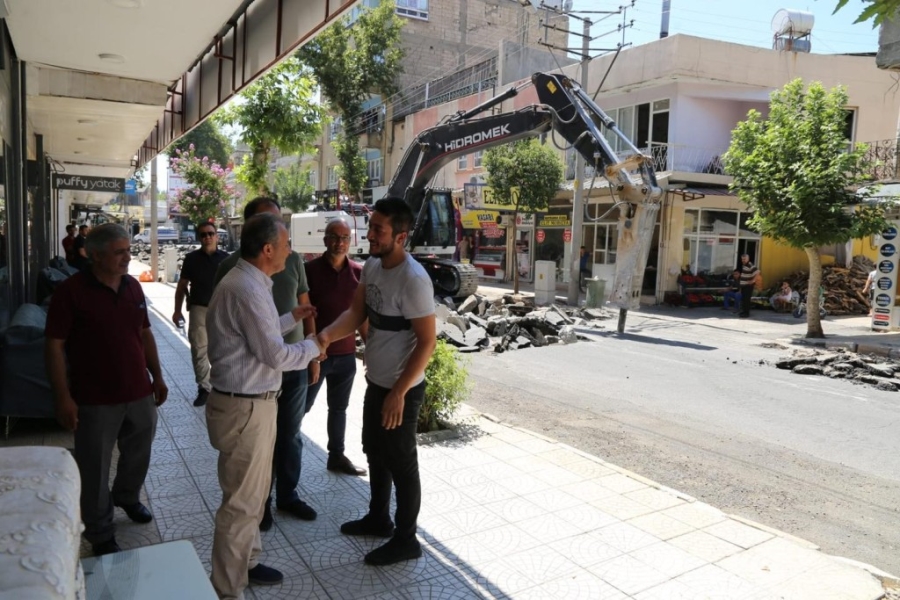 Kılınç, Cumhuriyet Caddesindeki Çalışmaları İnceledi  