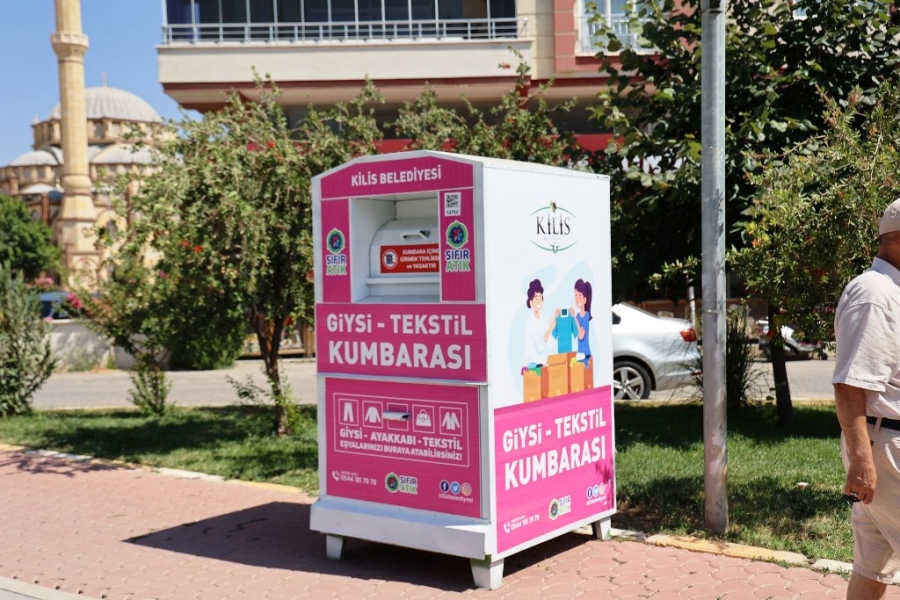 Kilis’te 50 Noktaya Tekstil Kumbarası Yerleştirildi 