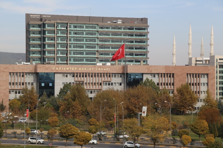 Fetö’den İhraç Hakimden Akıl Almaz Dolandırıcılık
