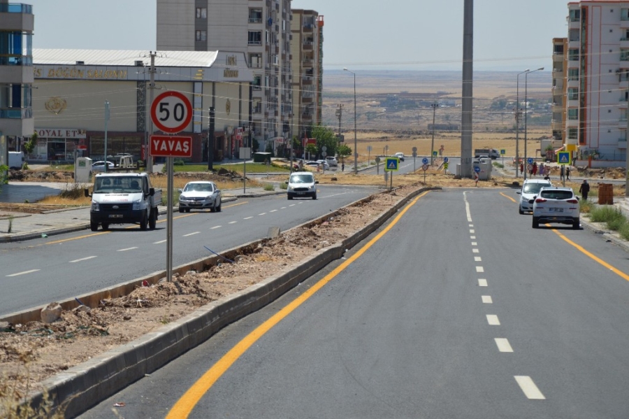 Diyarbakır’da Üç Caddenin Asfaltlama Çalışması Tamamlandı  