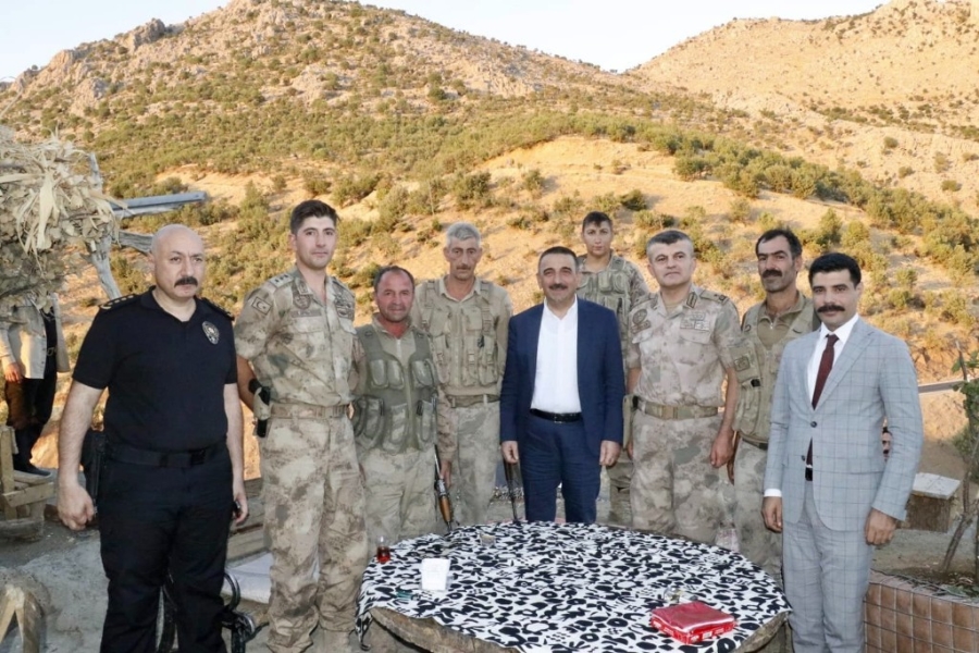 Siirt Valisi Hacıbektaşoğlu, Şehit Teğmen Ömer Bağra’nın Ailesine Taziye Ziyaretinde Bulundu  