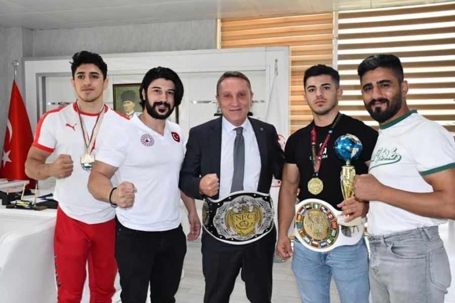 Cizreli Milli Sporcular, Gençlik Spor İl Müdürü İle Bir Araya Geldi