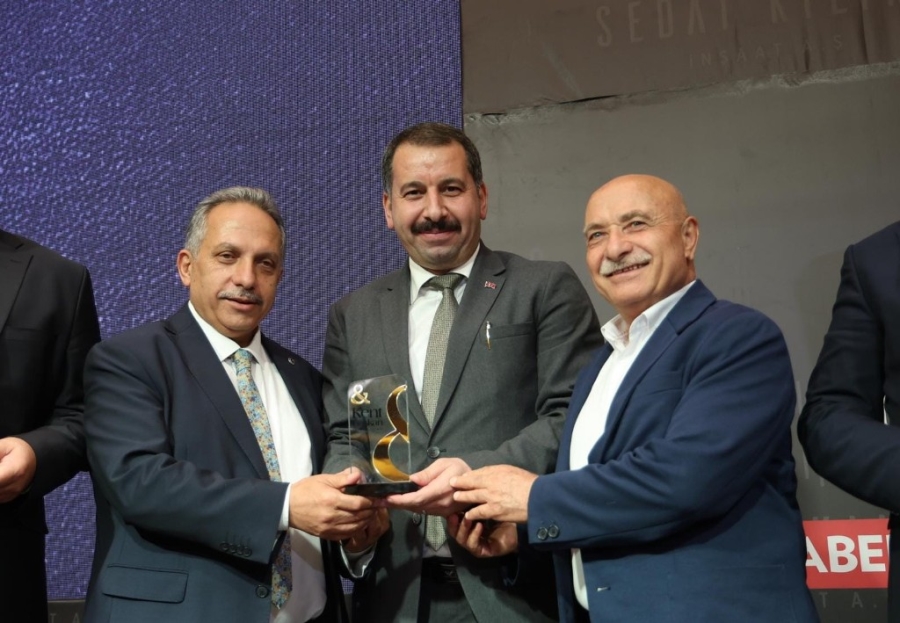 Karaöprü’de Proje Ödülü  