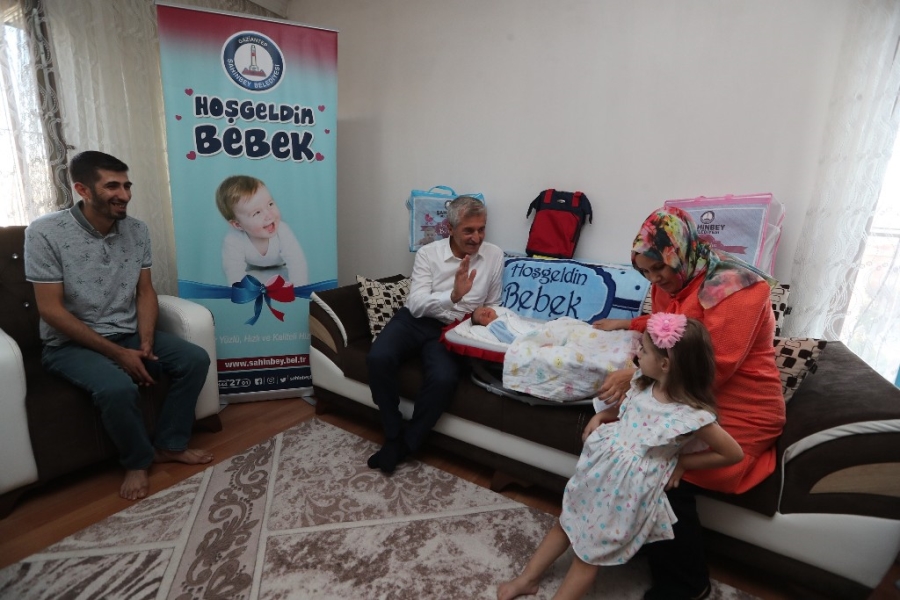 Tahmazoğlu 150 Bininci Bebeği Ziyaret Etti  
