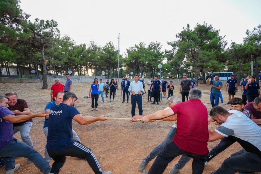  Babalar Ve Çocukları Gençlik Kampında Buluştu  