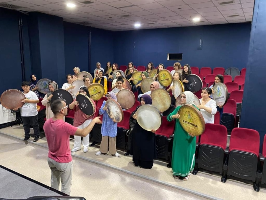 Kayapınar’da Gençler İle Çocuklar Kültür Ve Sanatla İlgileniyor  