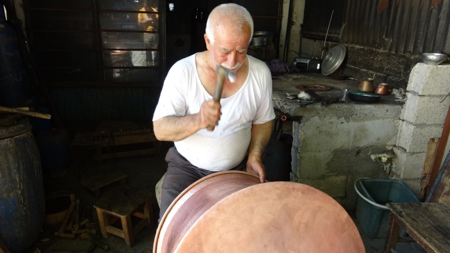 Bakırcı Dede Meslekte Yetim Kaldı  