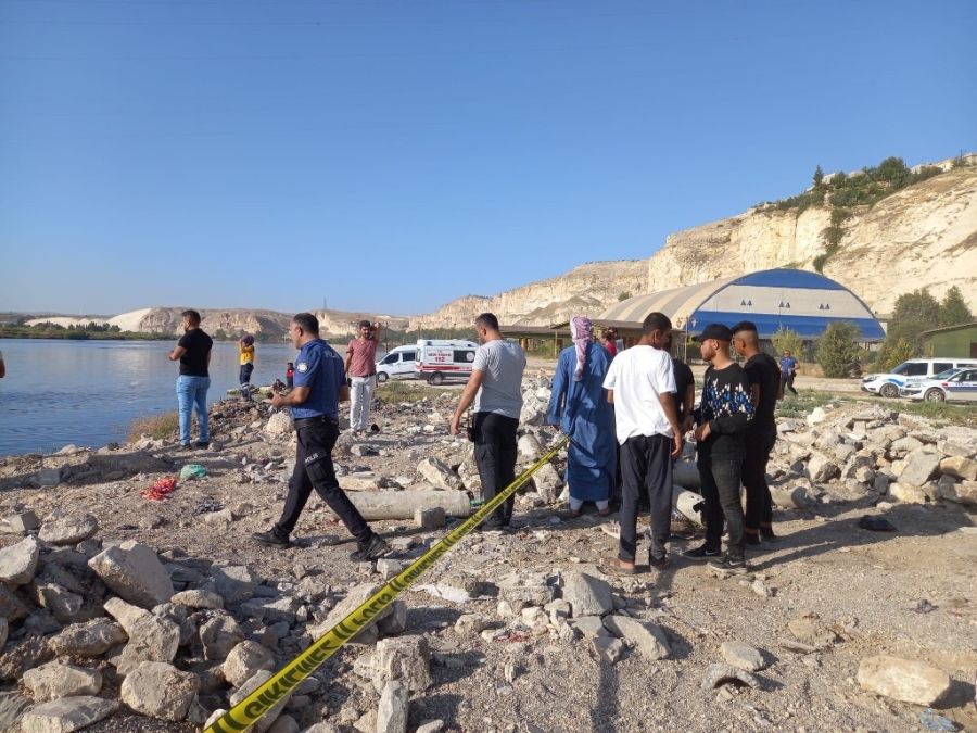 Fırat Nehri'ne Giren Çocuk Boğuldu  