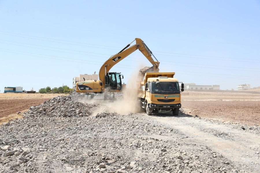 Dağeteği bölgesindeki yollar asfaltlanıyor 
