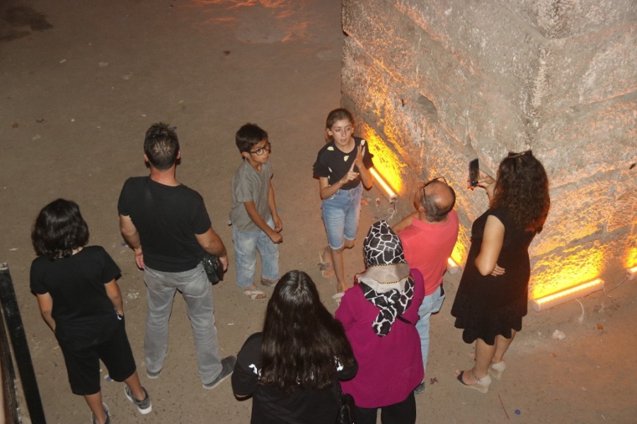 5 yaşında arkeologlardan Dara Antik Kentini öğrendi, 7 yıldır ziyaretçilere rehberlik yapıyor  