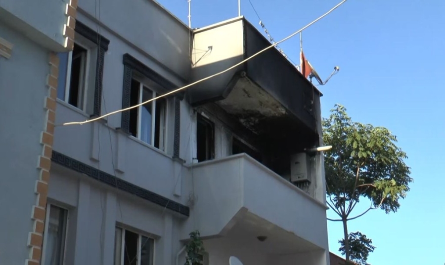 Hayalleri yangında kül oldu