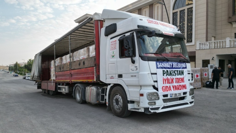Şahinbey Belediyesi’nden Pakistan’a yardım eli  