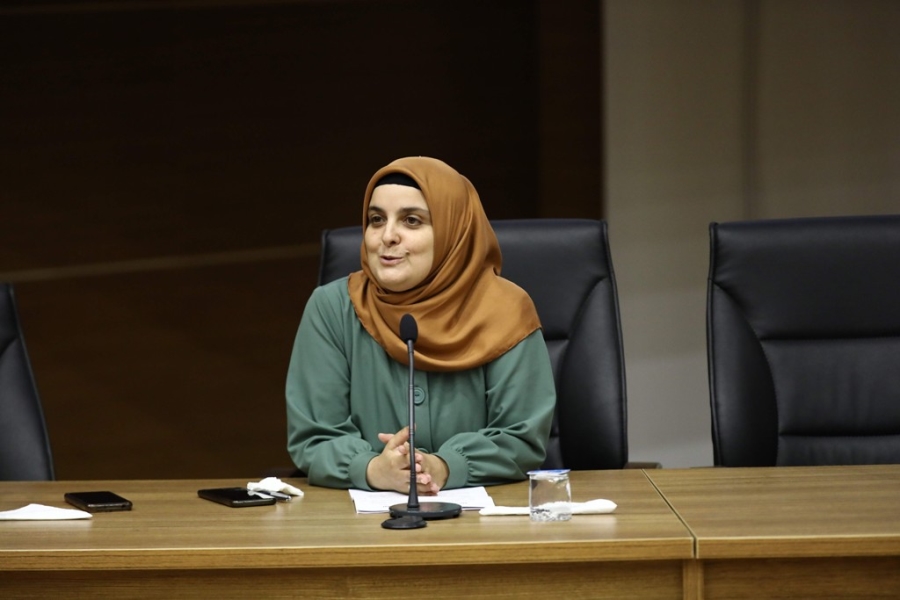 GAÜN’de kadının gelişim süreci ve kimlik konferansı  
