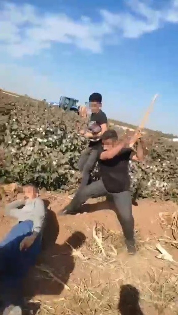 Öldüresiye dövüp videoya kaydettiler  