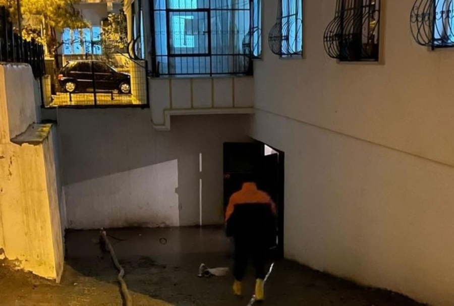 Siirt’te sağanaktan etkilenen 64 yapının su tahliyesi tamamlandı  