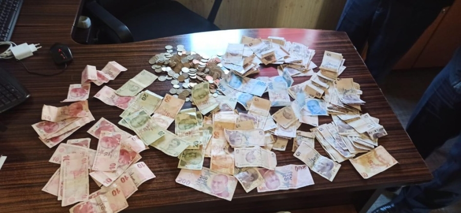 Mardin’de dilencilerin üzerinden 4 bin 295 lira çıktı 