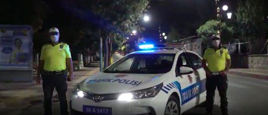 Siirt polisi, korona virüs tedbirlerine uyan vatandaşlara kliple teşekkür etti