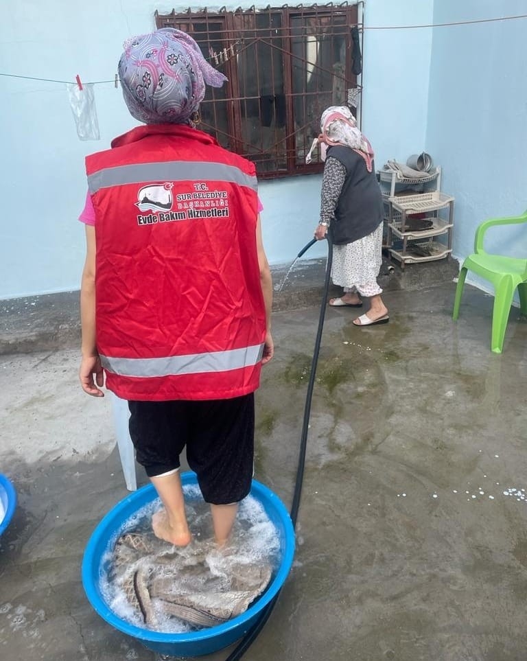 Sur’da 65 yaş ve üzeri vatandaşa ücretsiz bakım  
