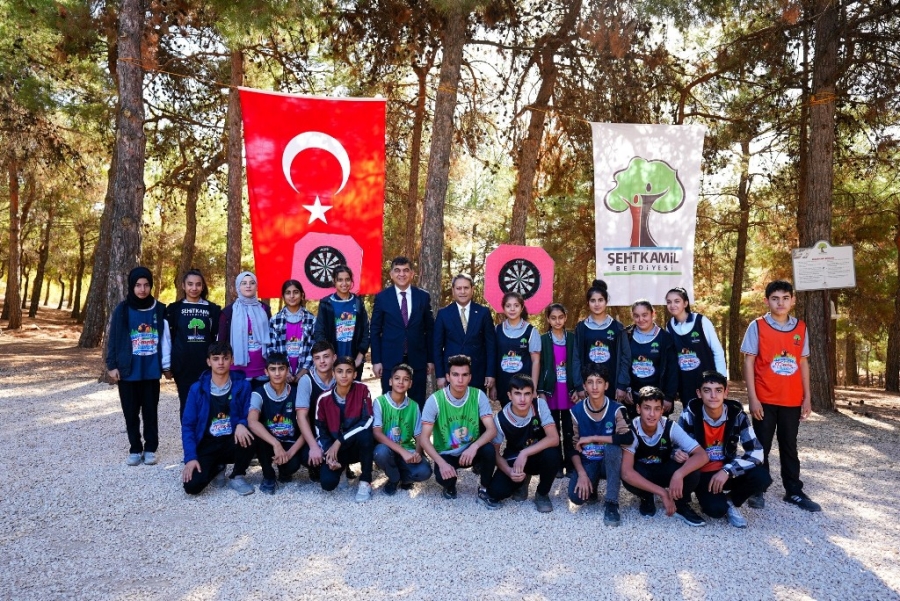 Milletvekili Şahin ile Fadıloğlu, gençlerle buluştu  