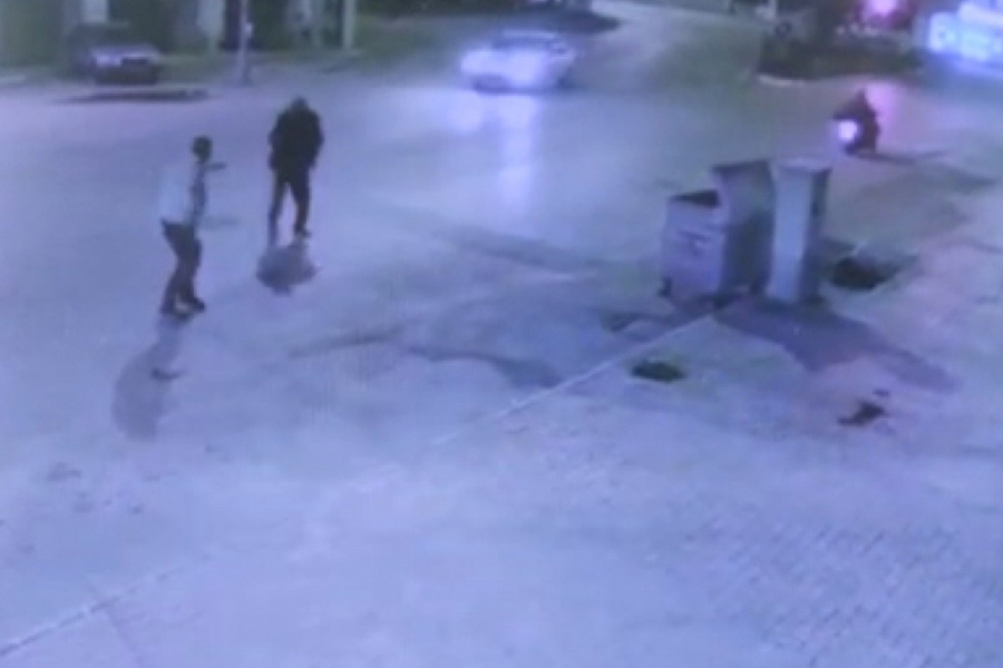 Yolunu kestiği adama kurşun yağdırdı: Cinayet anı kamerada