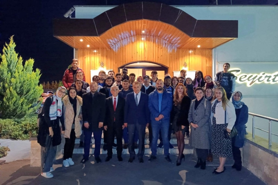 Yabancı öğrenciler için "hoş geldiniz" yemeği