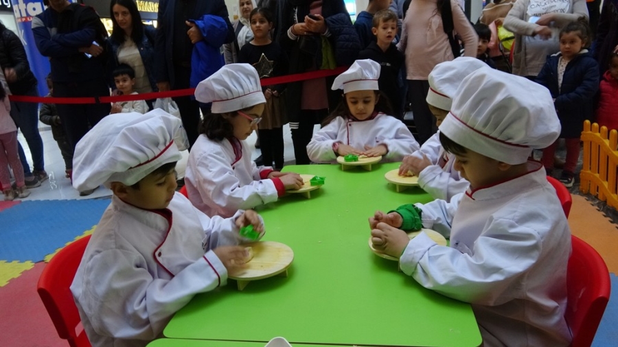 Mardian Mall ara tatilde çocukları unutmadı  