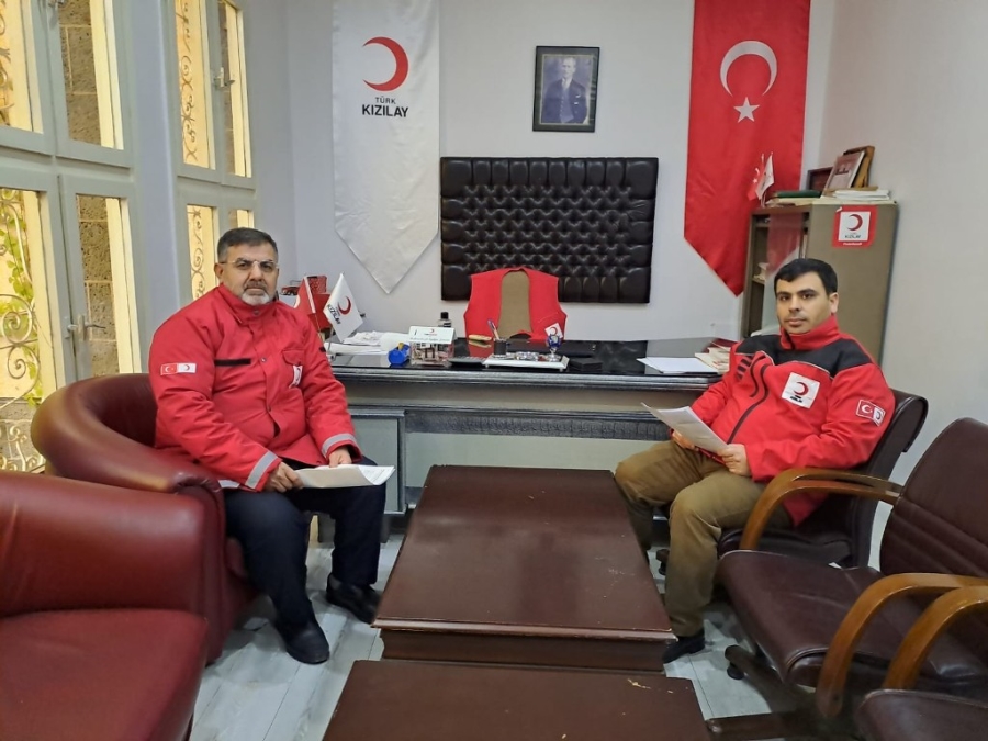Kızılay Sur Şubesi’nden ihtiyaç sahipleri için ‘1 bot 1 mont kampanyası’  