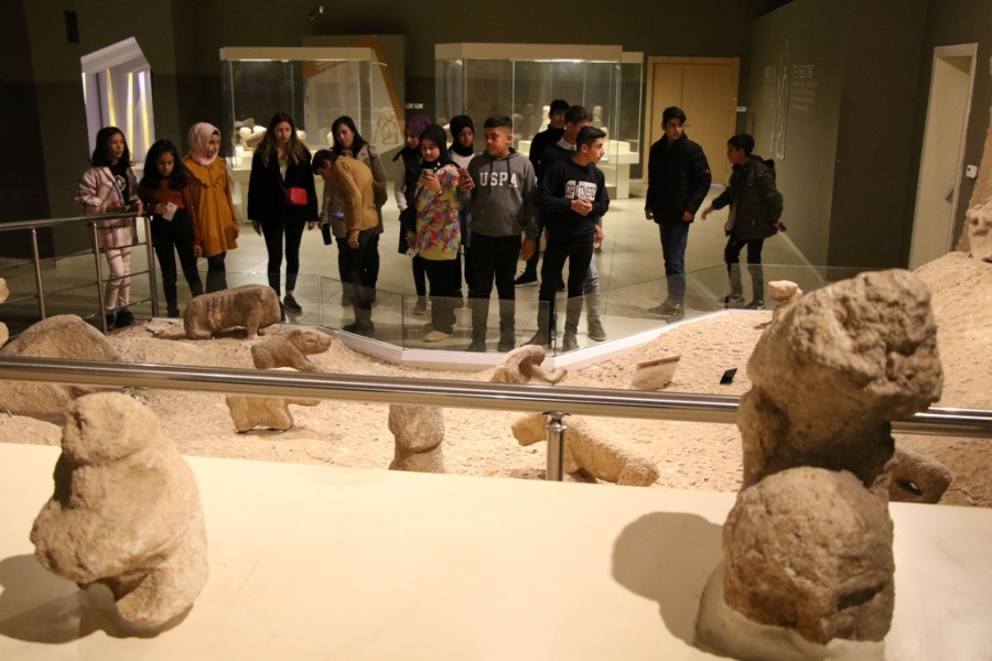  Kırsalda okuyan öğrencilerin tarih heyecanı  