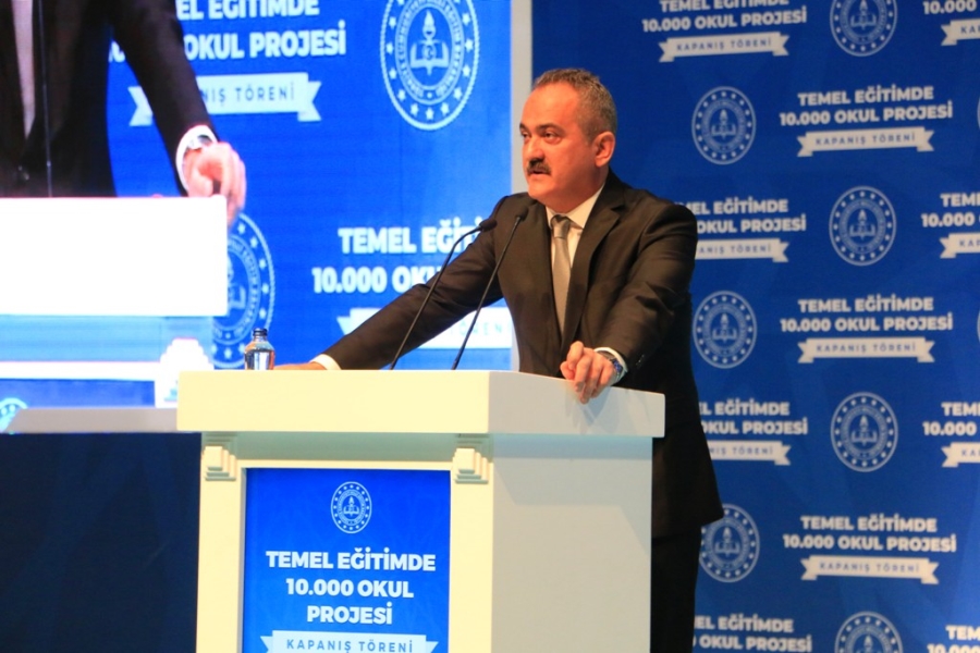 Milli Eğitim Bakanı Özer: "Cumhuriyet tarihinde ilk kez okullaşma oranı yüzde 95'in üzerine çıkmıştır"