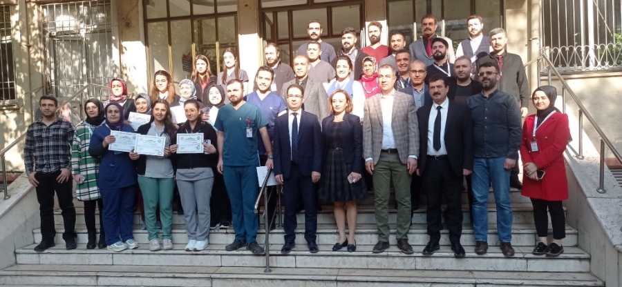  Yoğun bakım hemşerilerine sertifikaları verildi