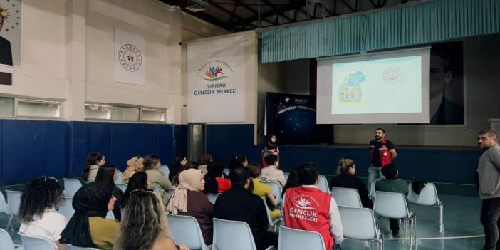 Şırnak’ta Koruyucu Aile ve Evlat Edinme Hizmeti Tanıtıldı