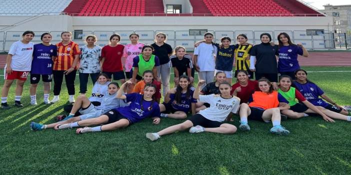 Şırnak’ta Kadın Futbolu Alarm Veriyor: Cudi Spor Destek Bekliyor