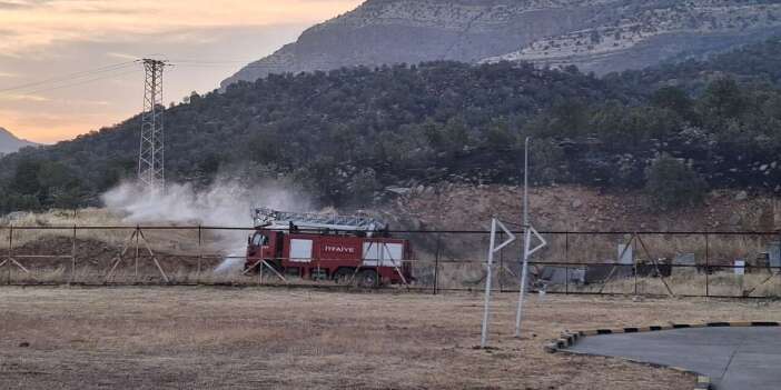 Şırnak’ta örtü yangını ekiplerin müdahalesiyle söndürüldü