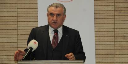 Bakan Bak’tan A Milli Takımı’na tebrik mesajı