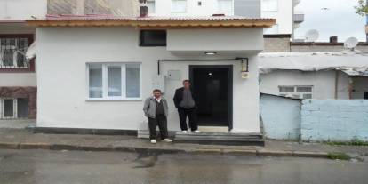 Muş’ta 3 engelli kardeşin evi yenilendi