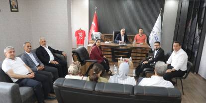 Cizre Belediyesi Eş Başkanlarından Kuyumcular Derneğine ziyaret